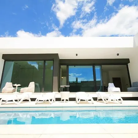 Hotel Blanca 4*